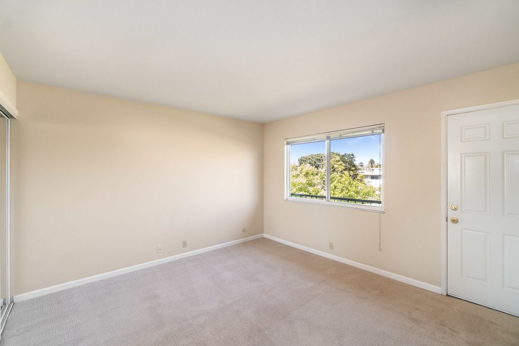 2150 Santa Clara Avenue