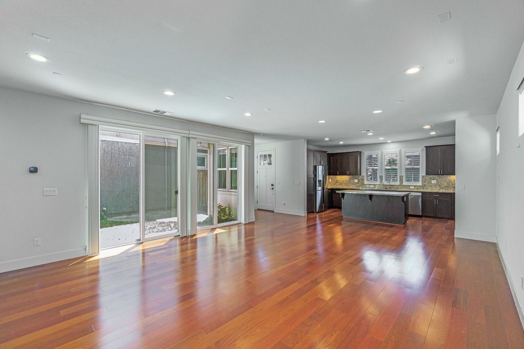 409 Mosley Avenue