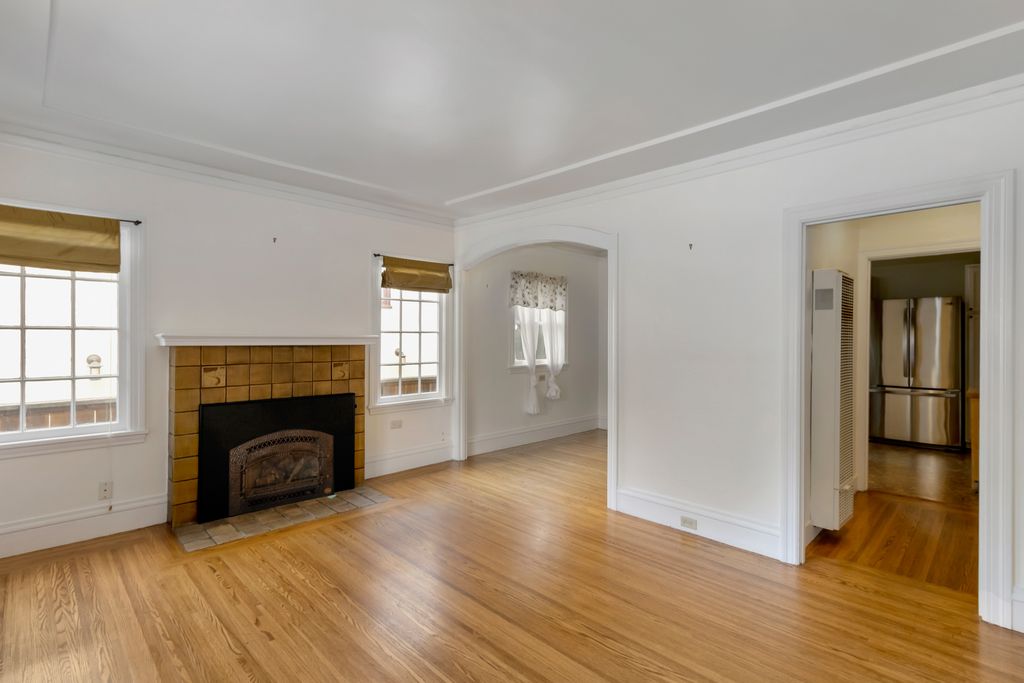 1618 Saint Charles Street 