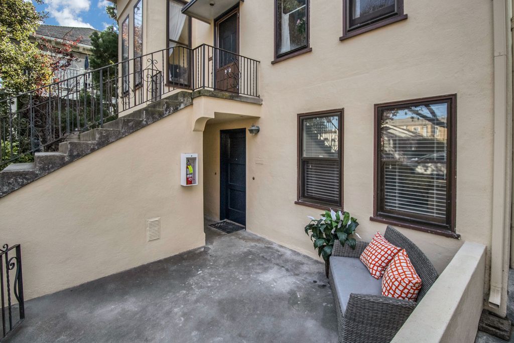 1910 Alameda Ave #C 