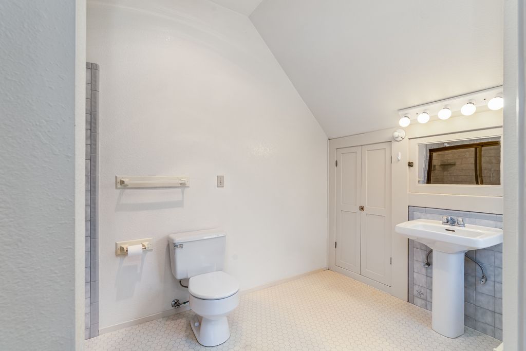 1236 Sherman Street #4