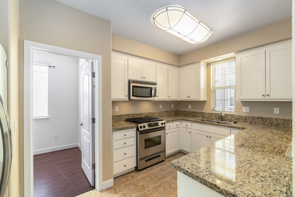 6118 Old Quarry Loop - Oakland