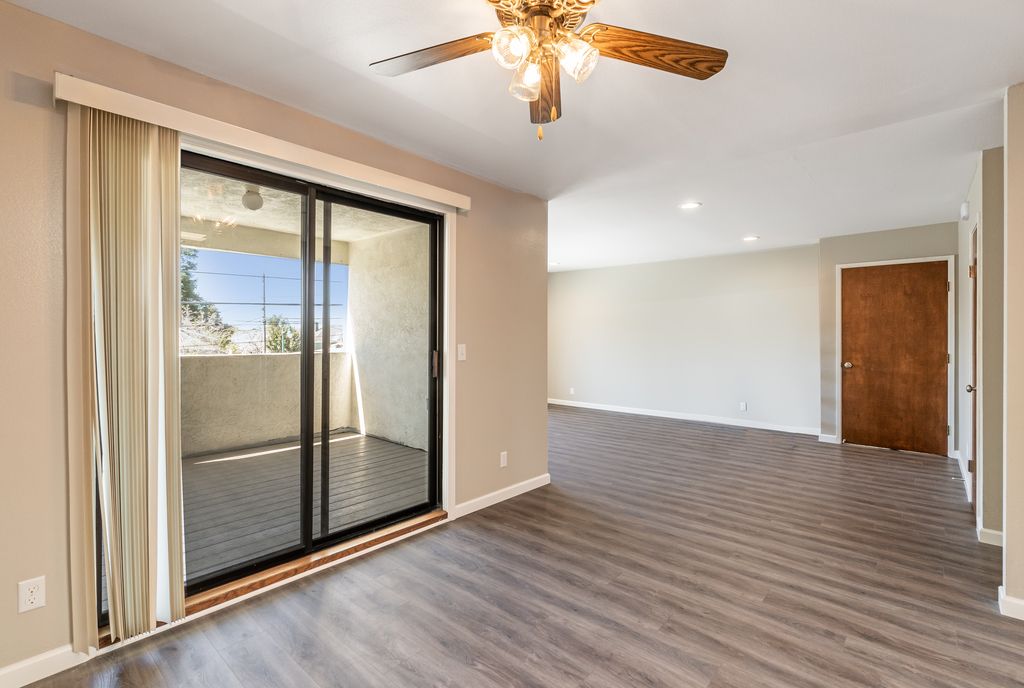1304 Versailles Ave #B