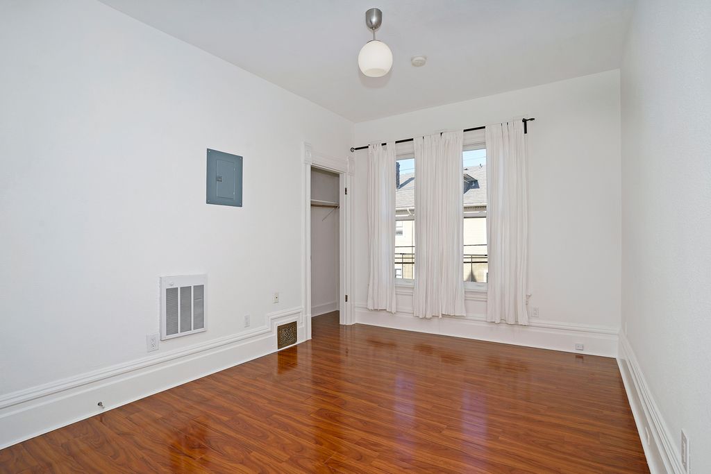 2103 Clinton Avenue  #E