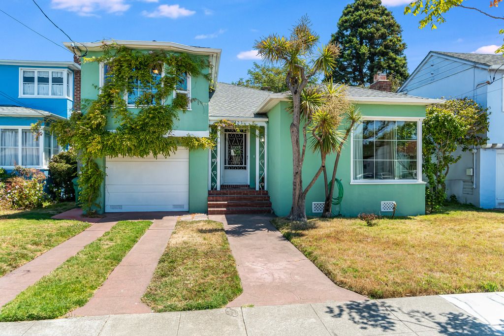 123 Santa Clara Ave
