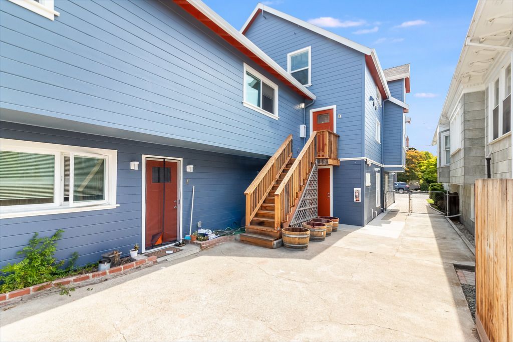 873 Laurel Street #D