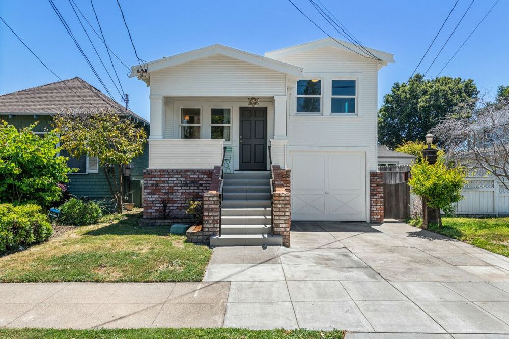 324 Lincoln Avenue