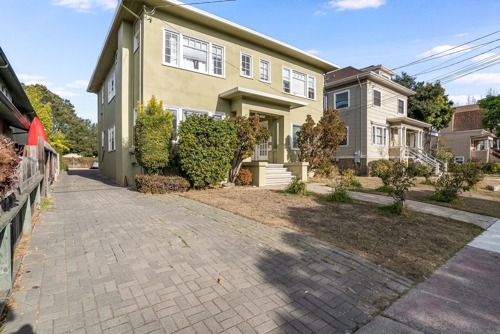 2151 Clinton Ave #D
