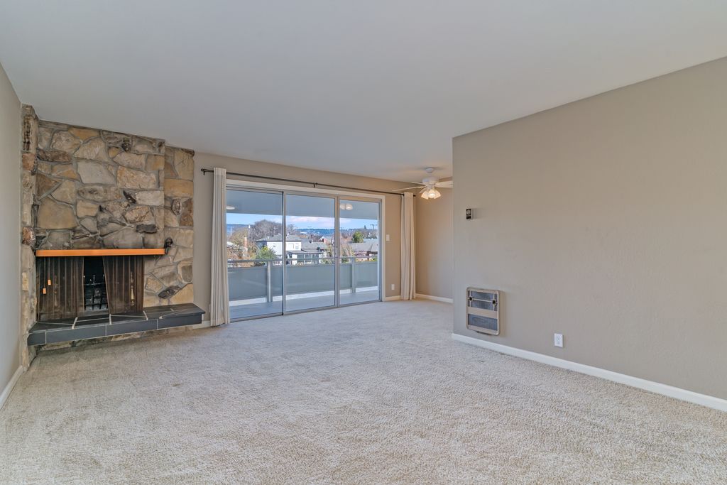 339 Broadway #213