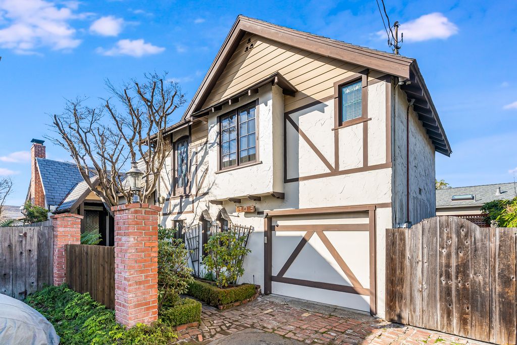 903 Del Mar Ave 
