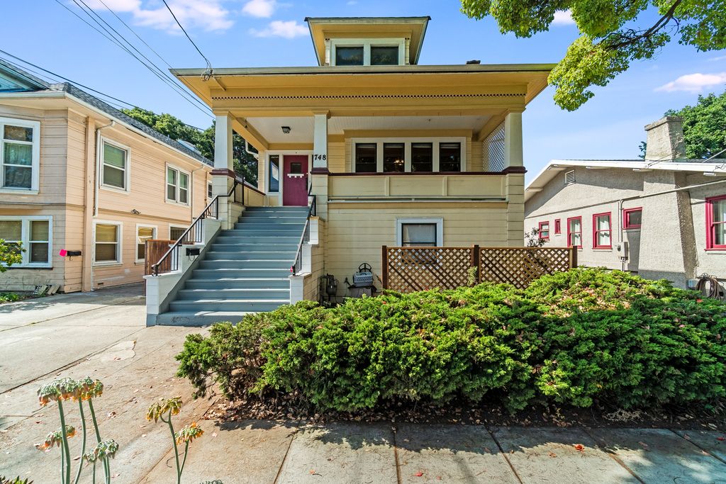 748 Santa Clara Ave #A