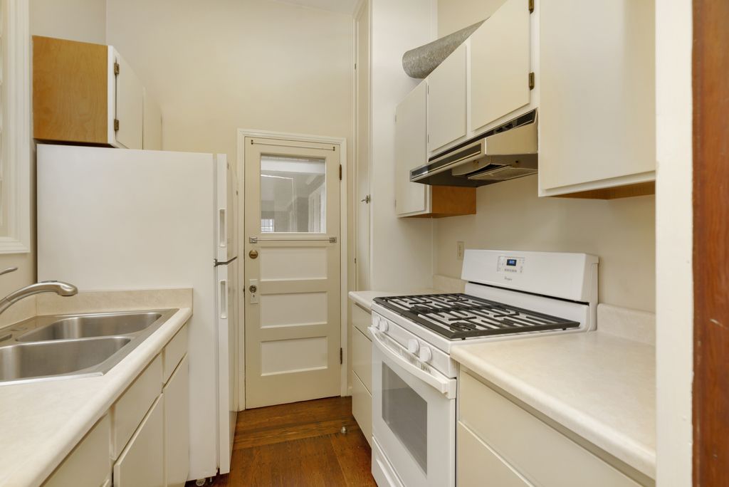 1236 Sherman St #2