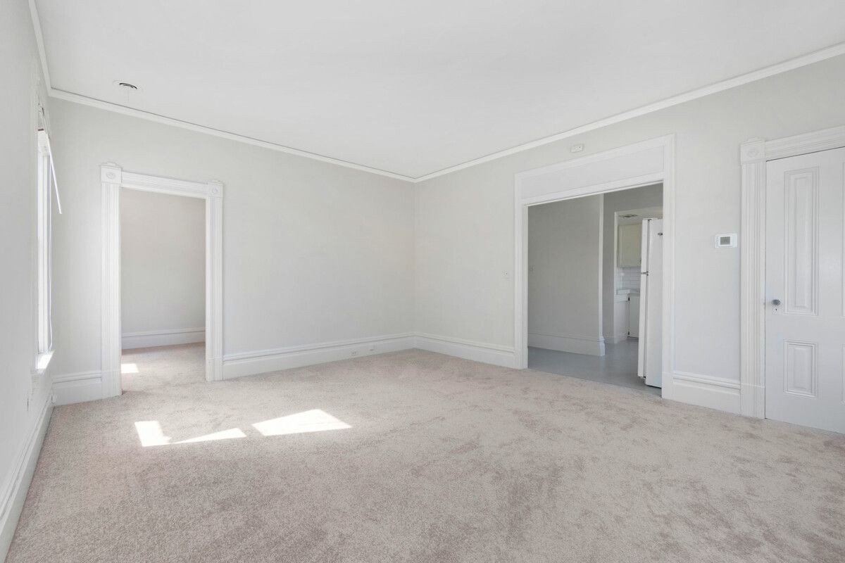 1828 Clinton Ave #B