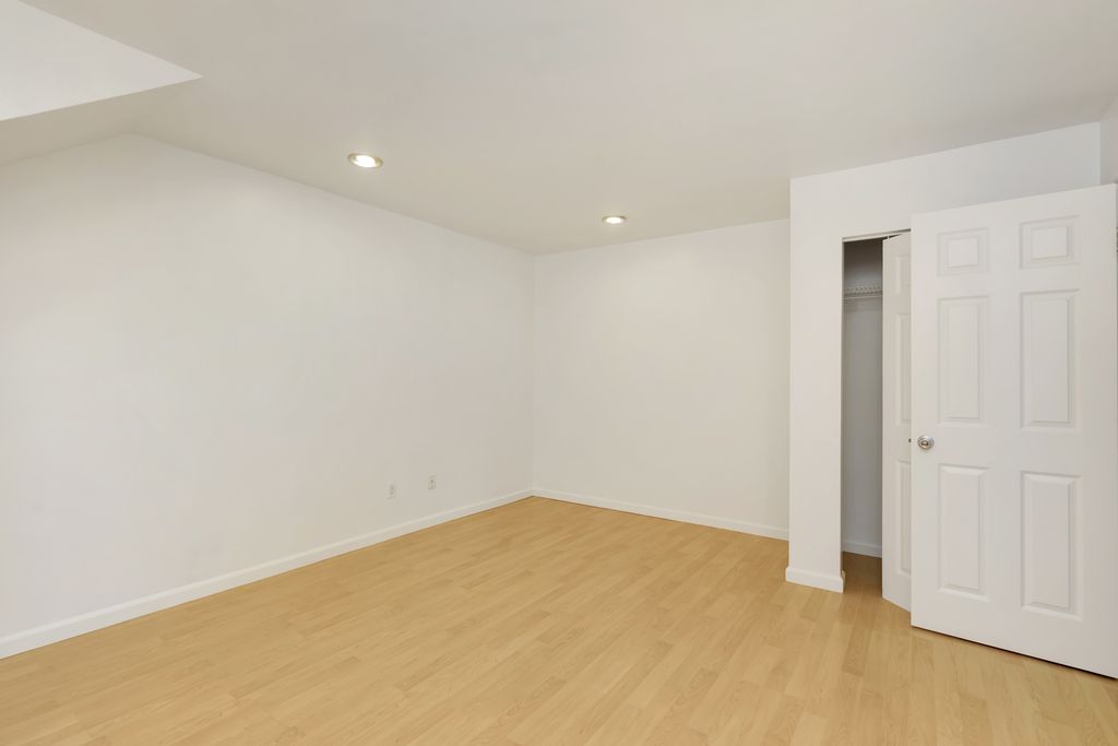2149 Santa Clara Ave  #H