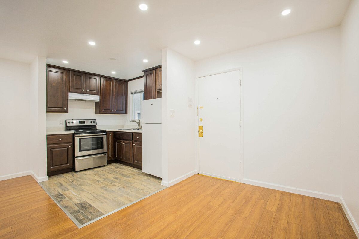 137 Montecito Ave #203 