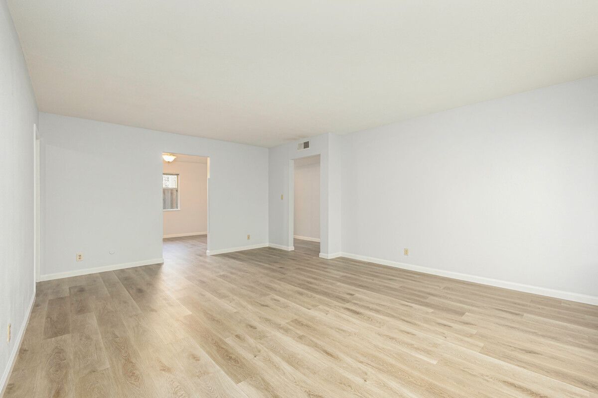 1529 Saint Charles St. #B