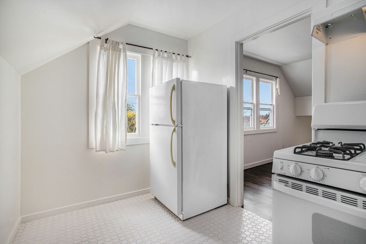 2029 Central Ave #4