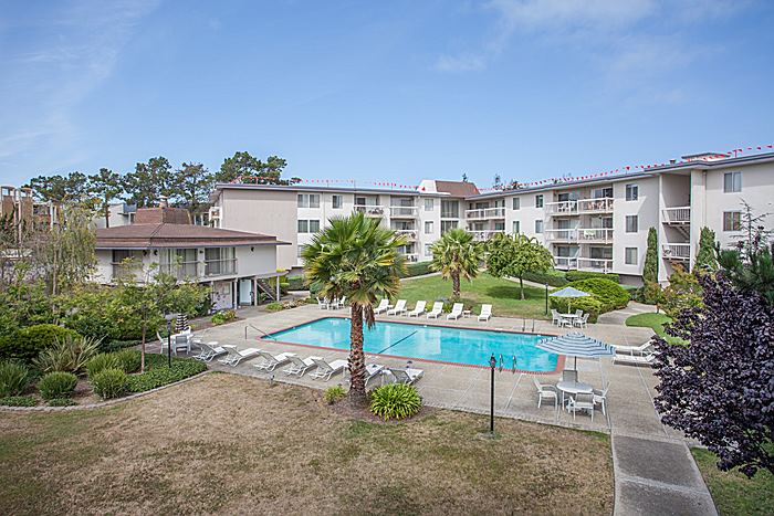 960 Shorepoint Court #204