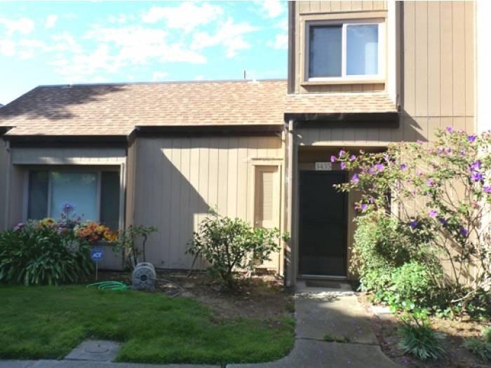 3435 Solomon Lane 