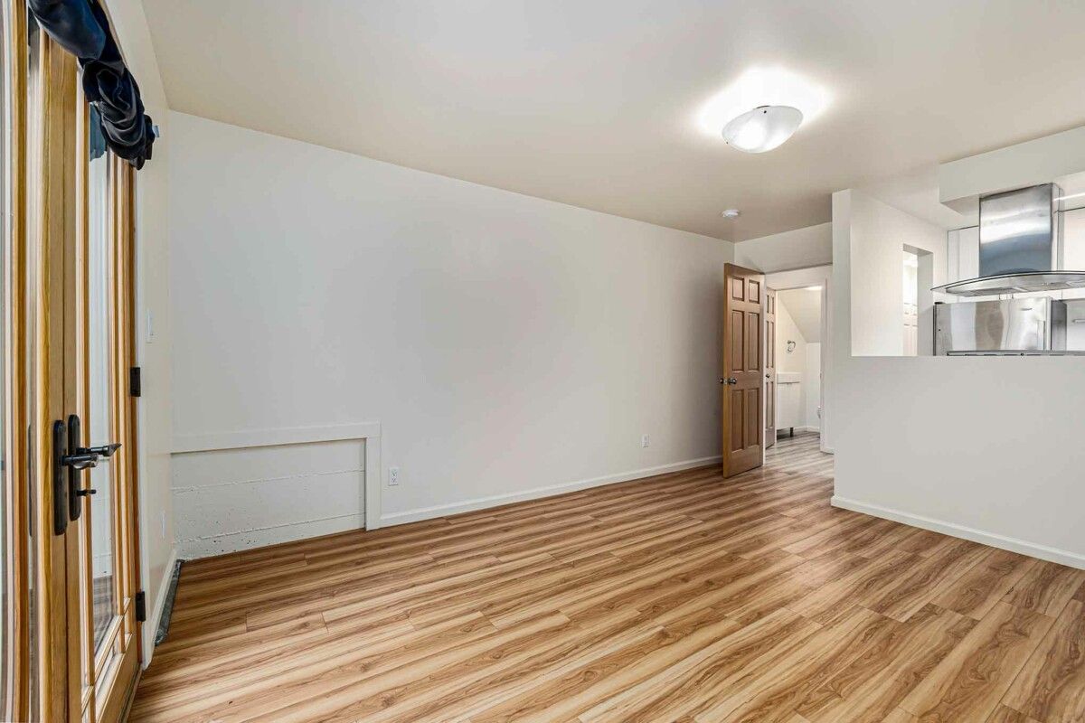 1703 Broadway 