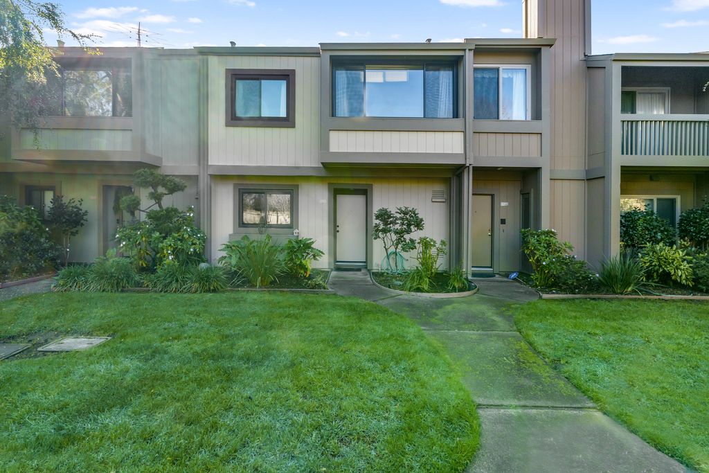 3343 Solomon Lane 