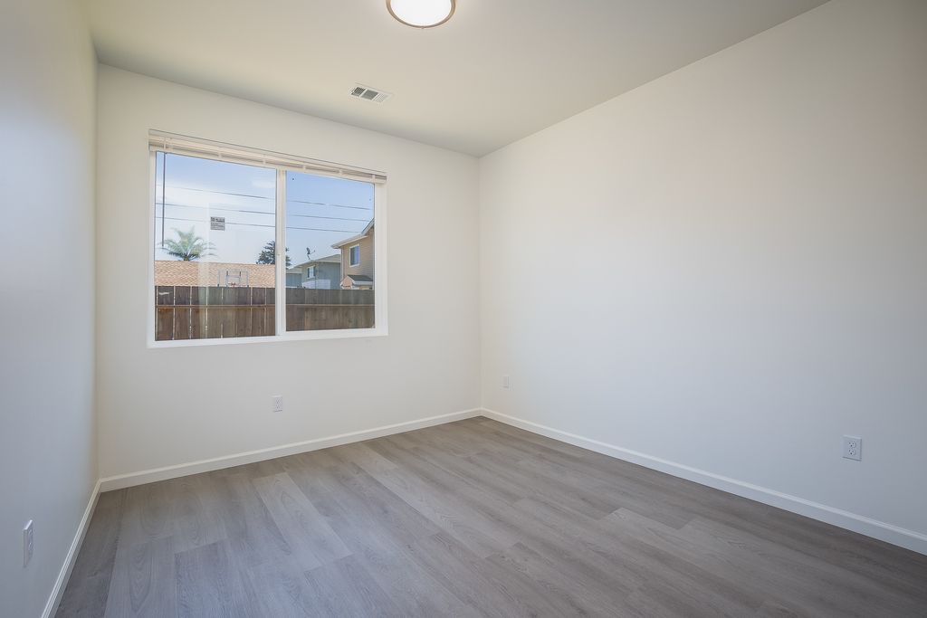 2406 W Ave 134th 