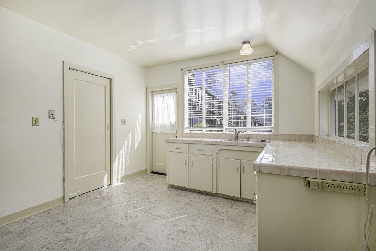 1236 Sherman Street #3