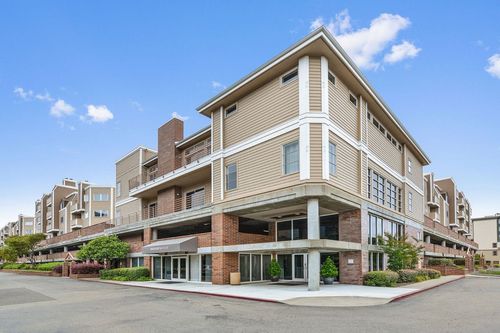 6400 Christie Avenue #1201