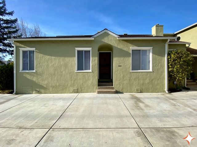 3103 Fernside Blvd