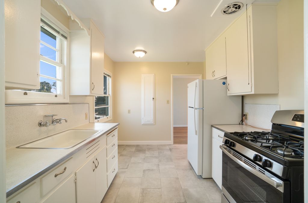 511 1/2 Haight Ave #D