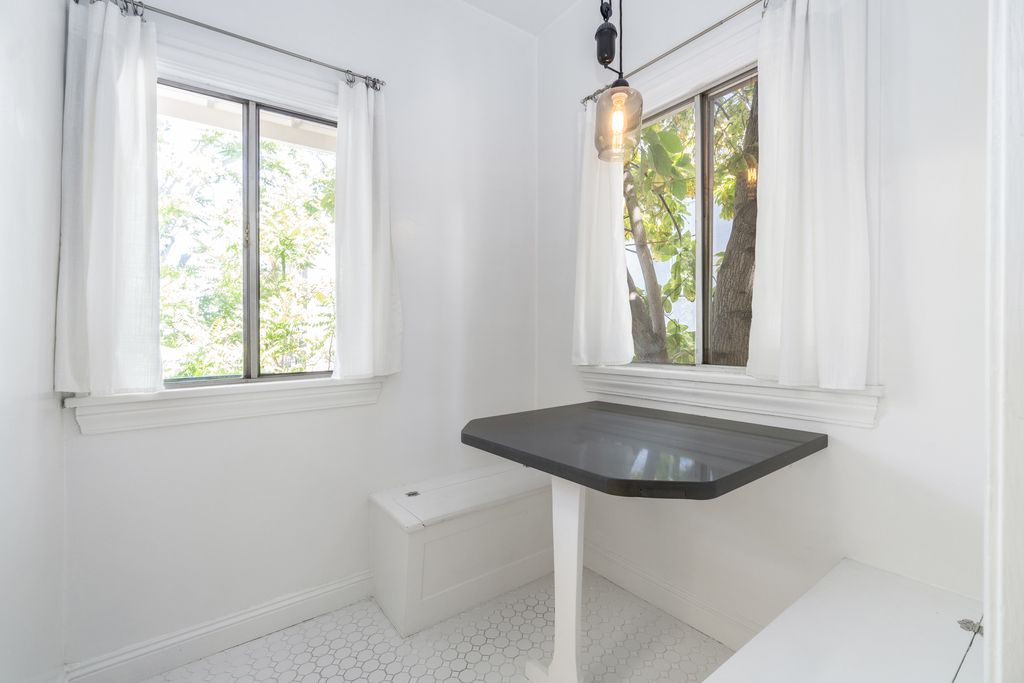 1415 Grand Street #4