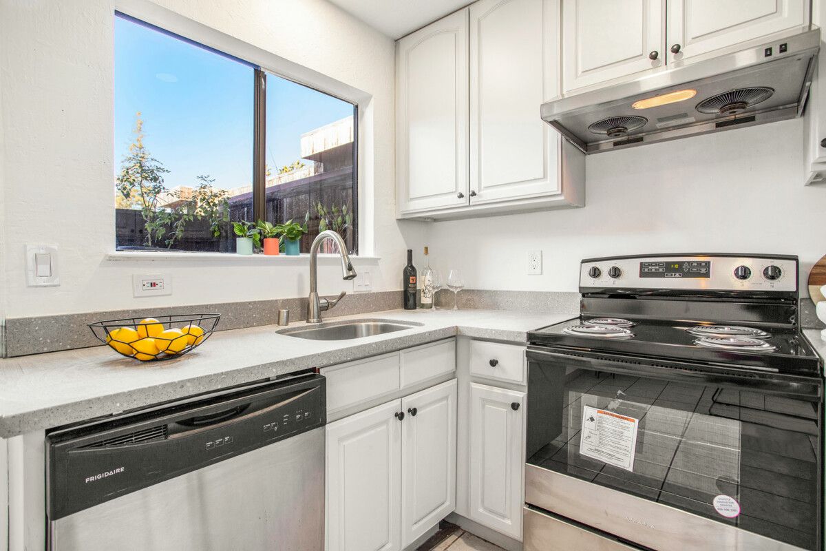 1771 Laguna Street #9