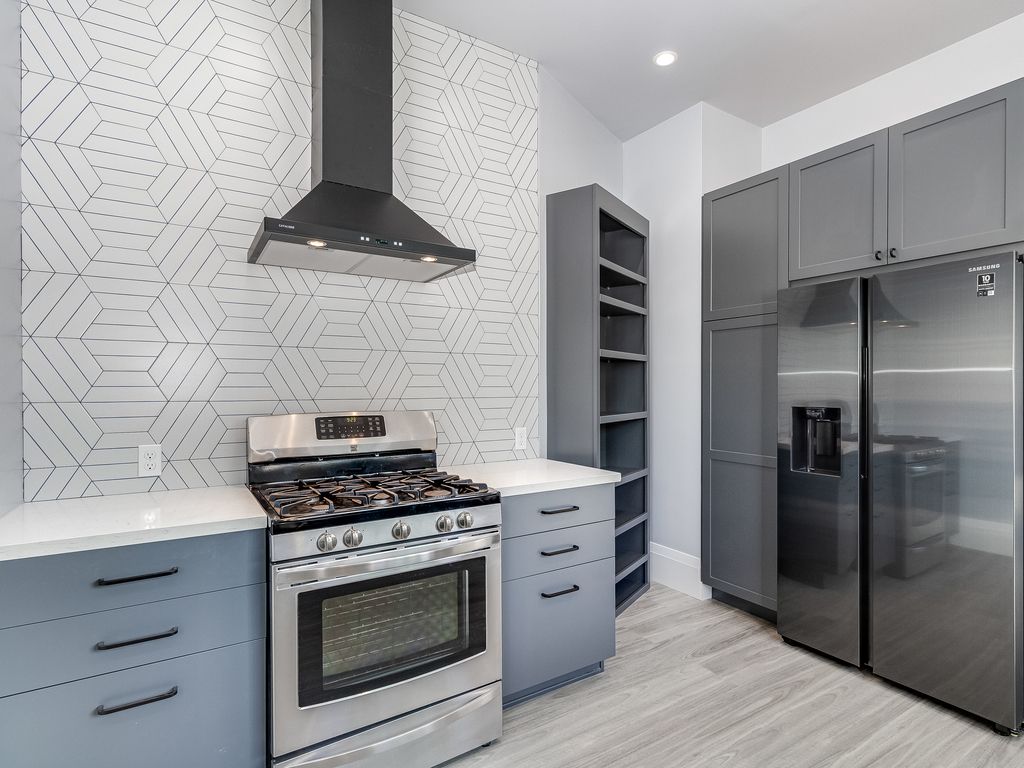 1524 Morton Street #2