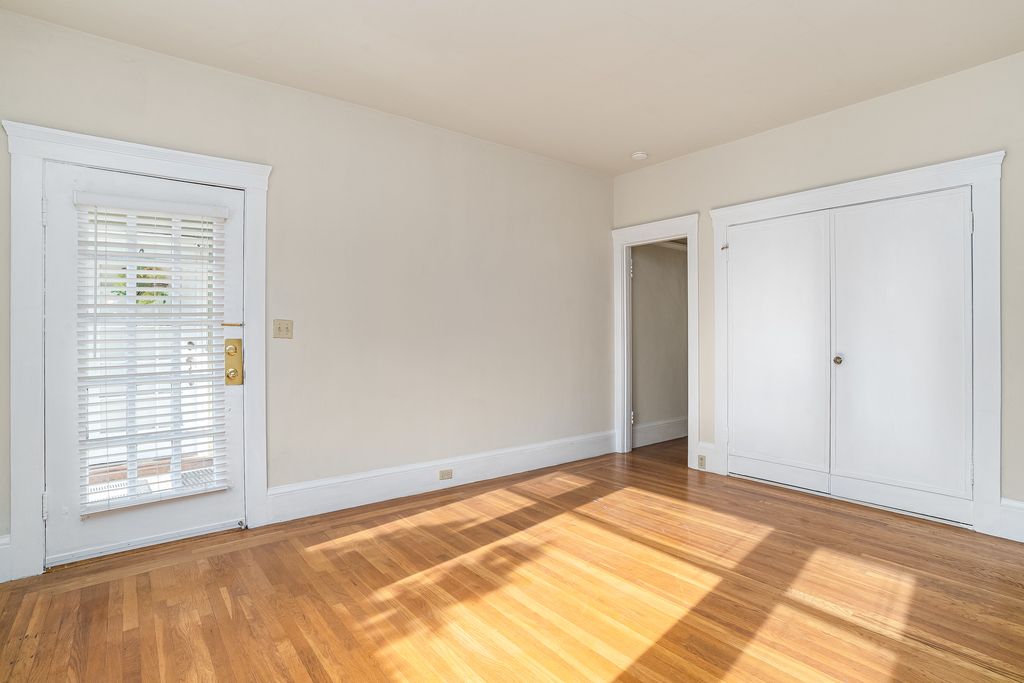 2151 Clinton Ave #D