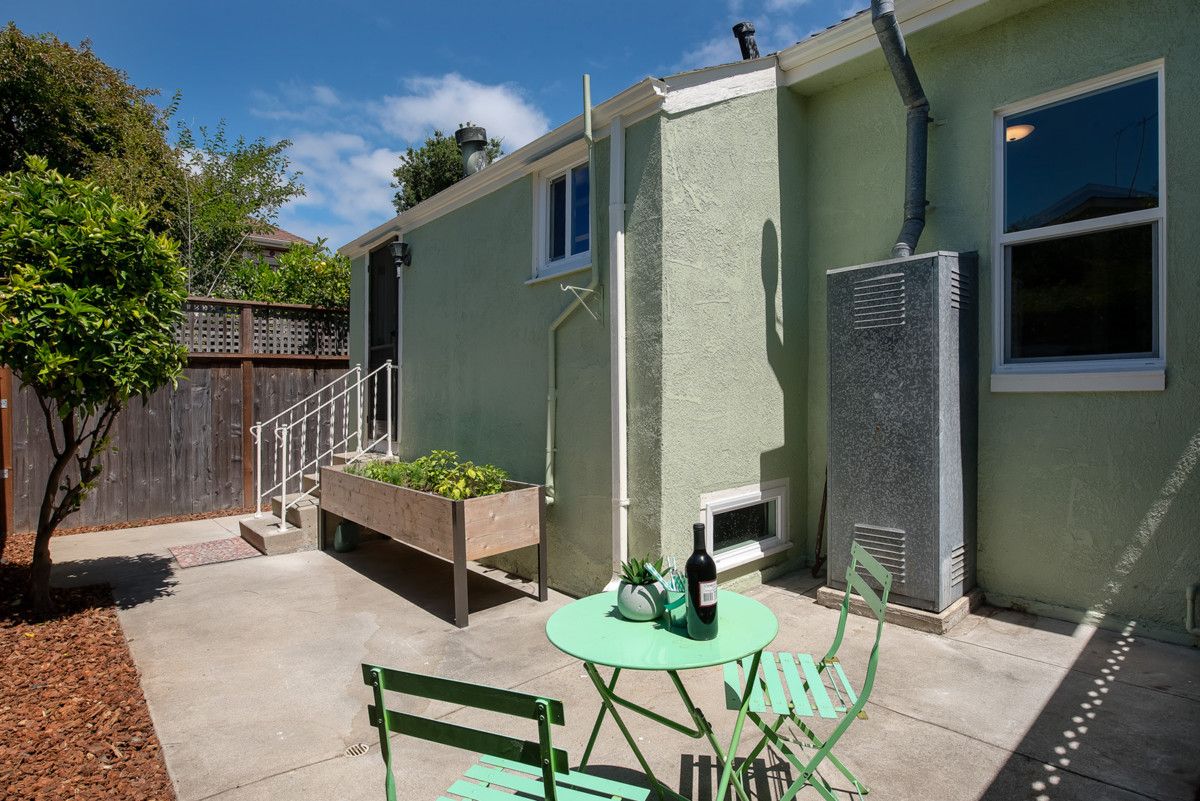 1594 Pacific Avenue