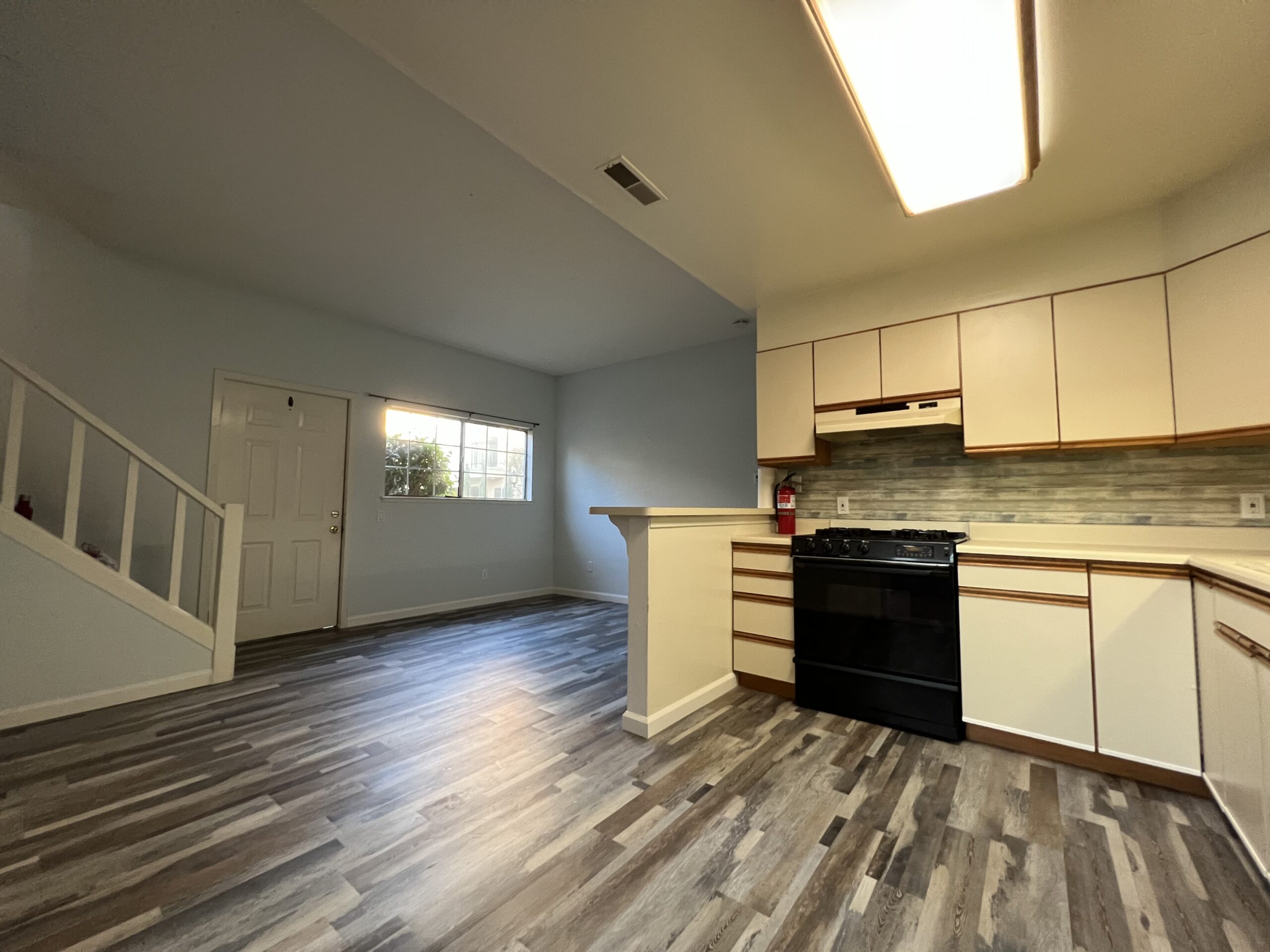 1728 1/2 Central Avenue
