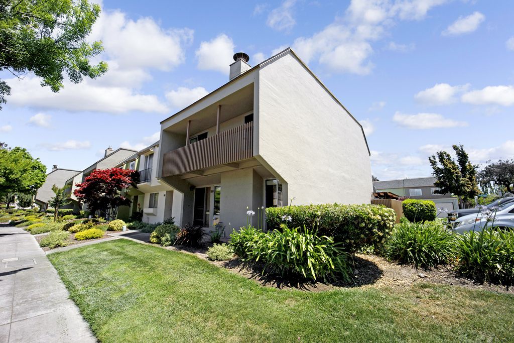 1024 Fontana Drive