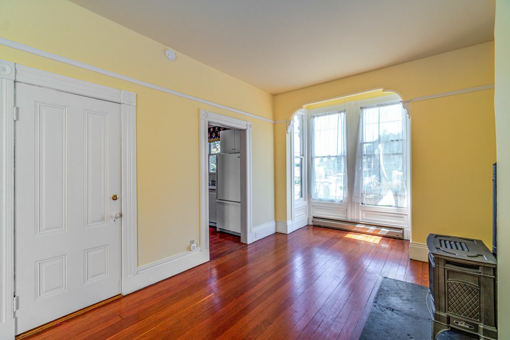 1402 Santa Clara Ave