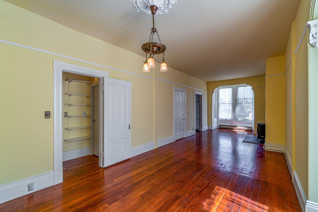 1402 Santa Clara Ave