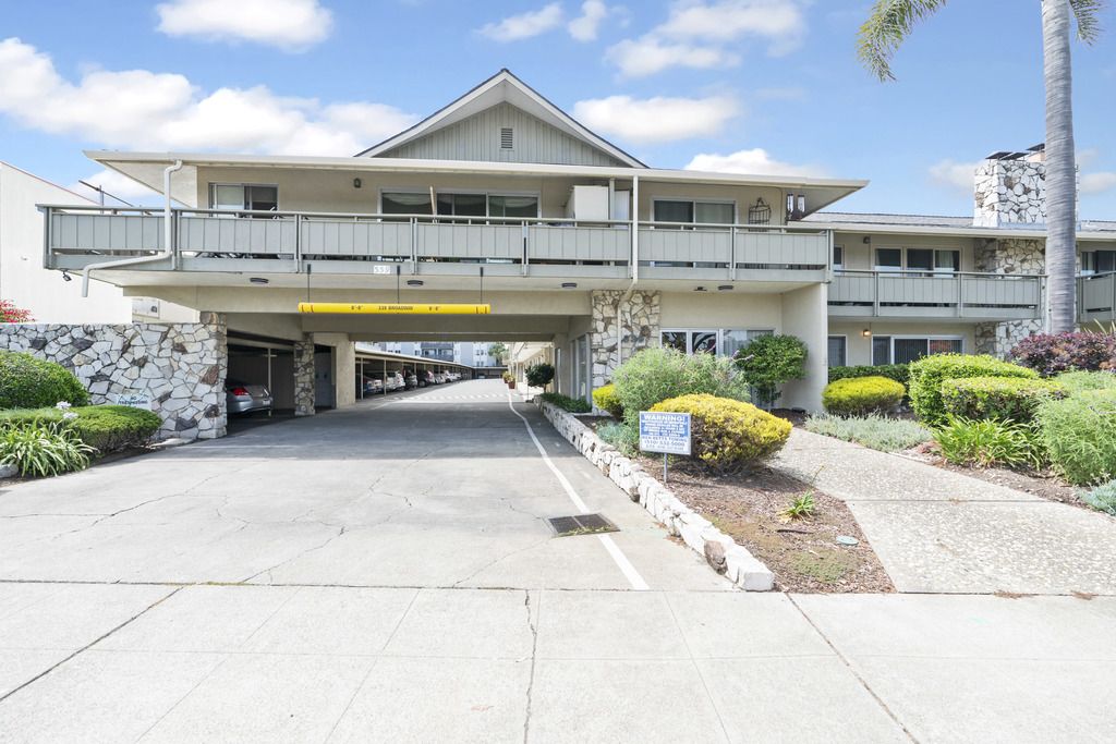 339 Broadway #210