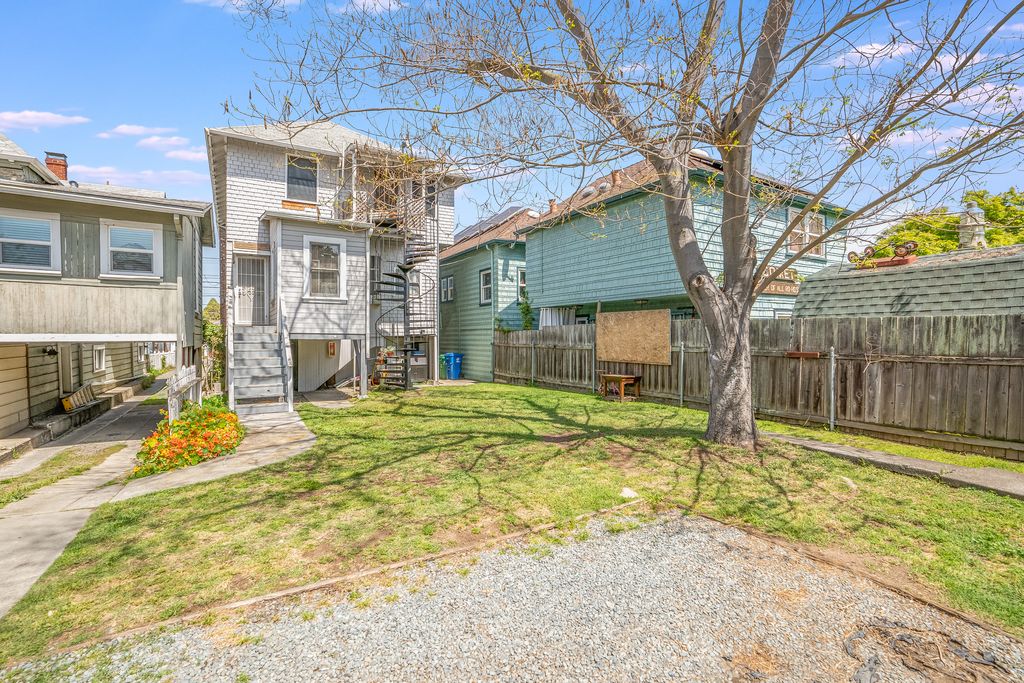 1572 Lincoln Avenue #C