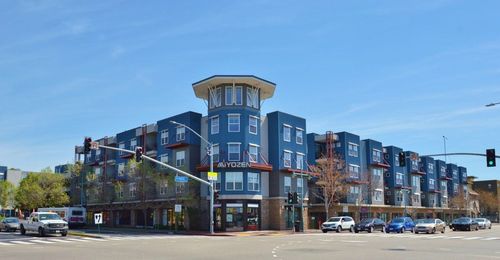 1121 40th St #5302