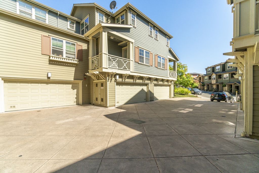 6118 Old Quarry Loop - Oakland