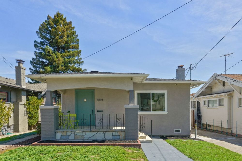 3824 Ardley Avenue
