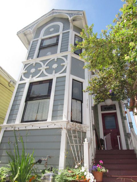 2160 Alameda Avenue