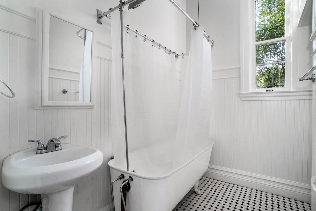 2029 Central Avenue #7