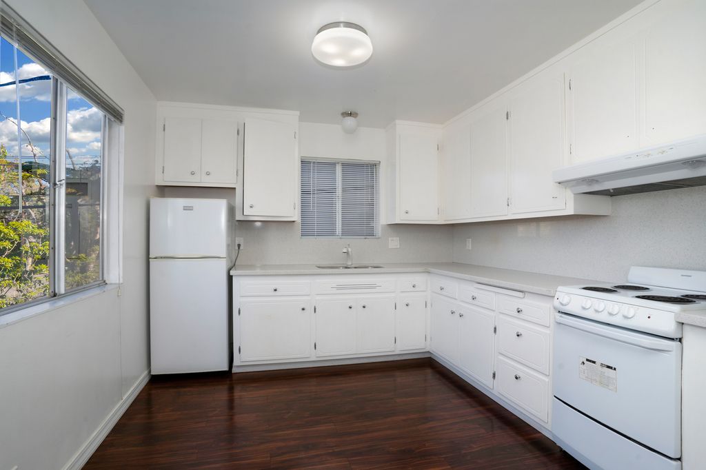 1836 Central Ave #C