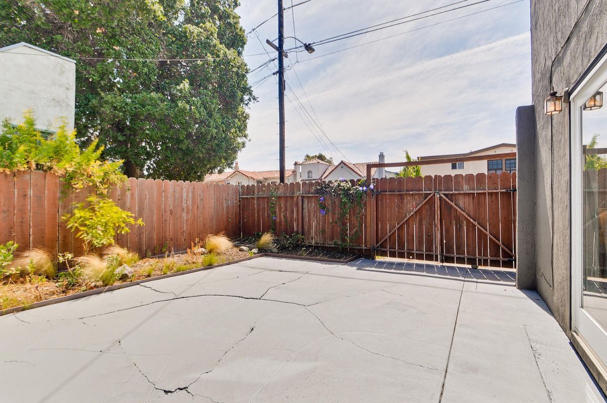 1022 Mound Street