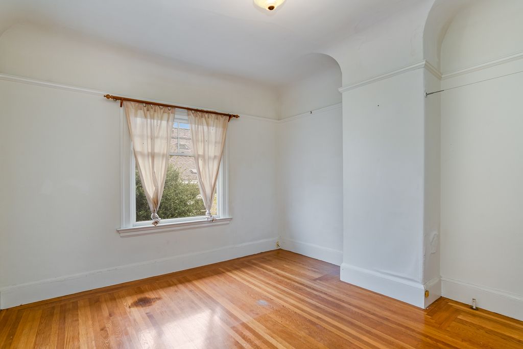 1301 Walnut Street #5