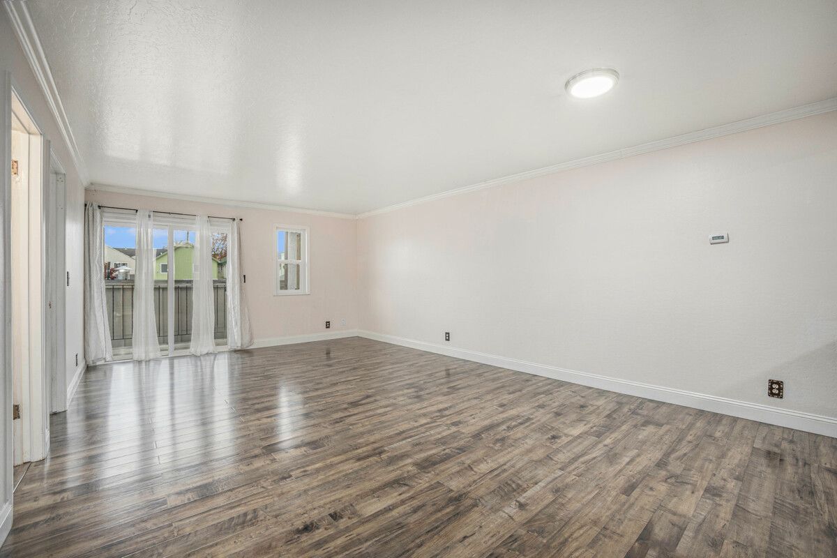 336 E. 15th Street #3